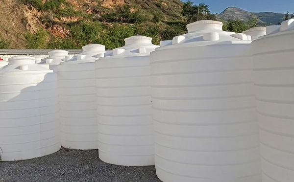 化工液体储存注意事项——选对PE新疆塑料桶避免安全隐患 化工液体储存注意事项——选对PE新疆塑料桶避免安全隐患