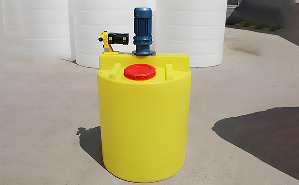 新疆加药桶定制选型要点与行业应用技术指南 新疆加药桶定制选型要点与行业应用技术指南